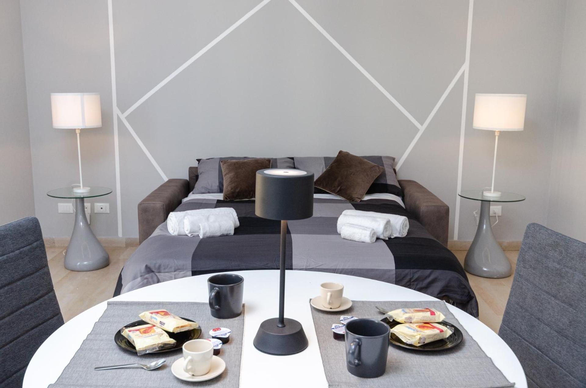Vivimihome - Vivi I Navigli Elegante E Centrale Милано Екстериор снимка